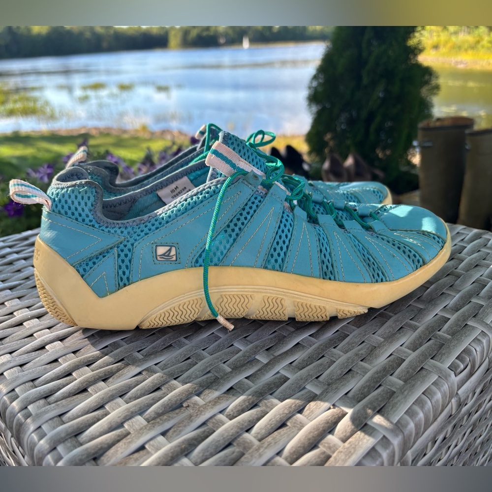 Sperry Topsider Blue and Cream Women's Sneakers - Size 10